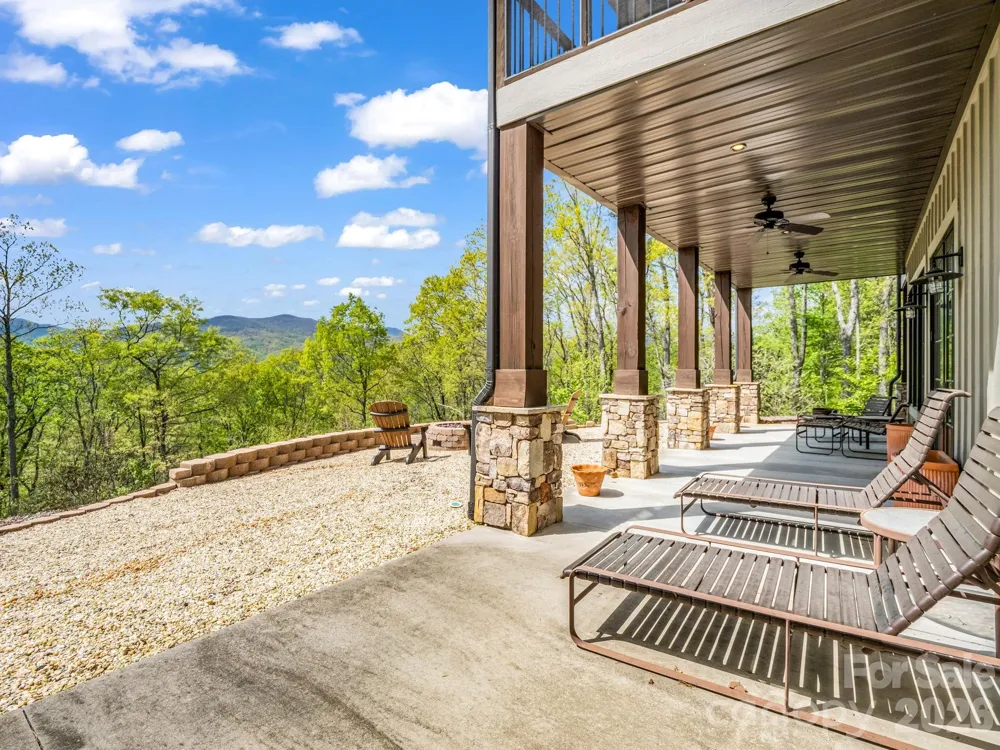 189 Tatanka Trail Lake Lure, NC 28746