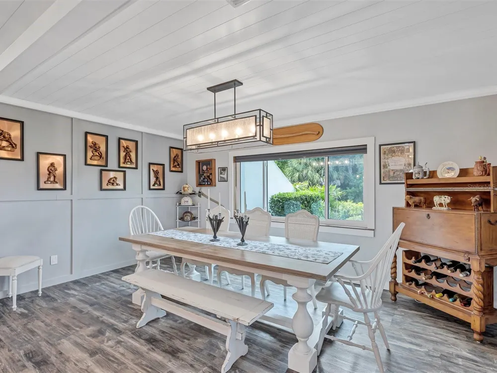 7581 CUMBERLAND ROAD #7 Seminole, FL 33777