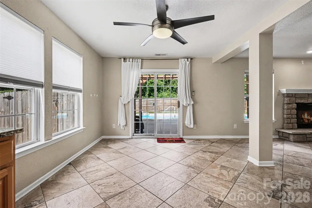 5671 Hammermill Drive Harrisburg, NC 28075