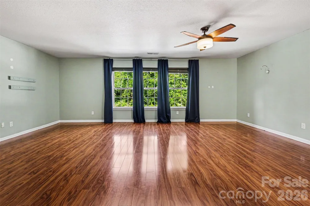 5671 Hammermill Drive Harrisburg, NC 28075