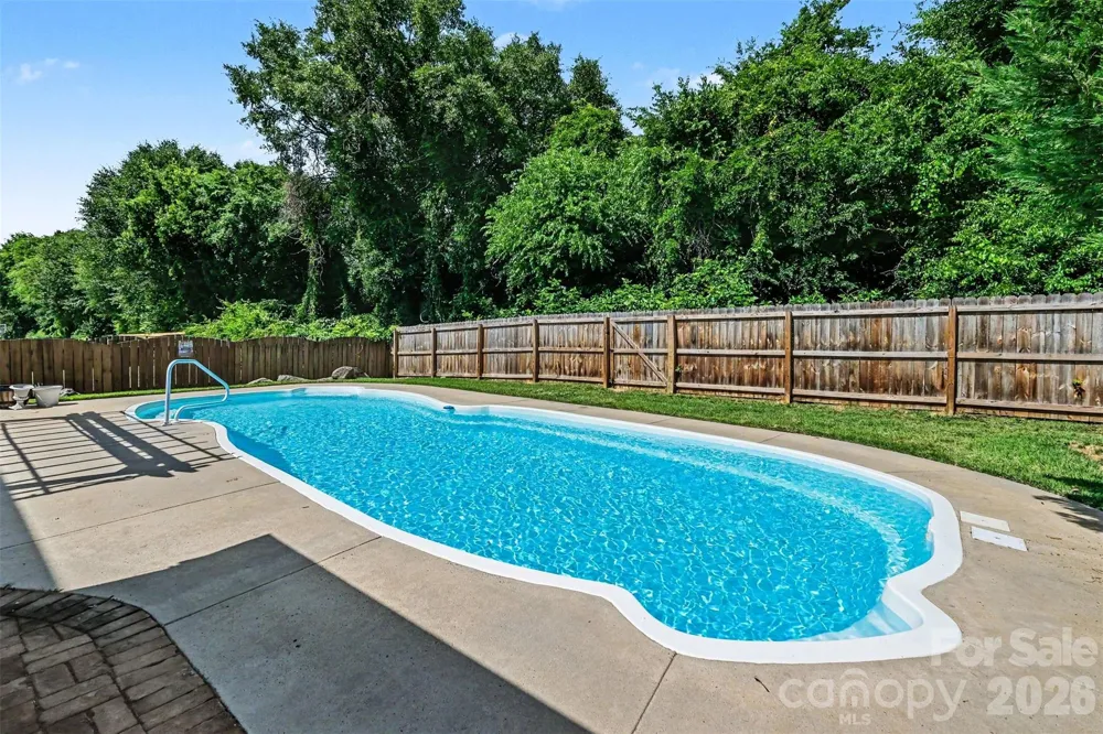 5671 Hammermill Drive Harrisburg, NC 28075