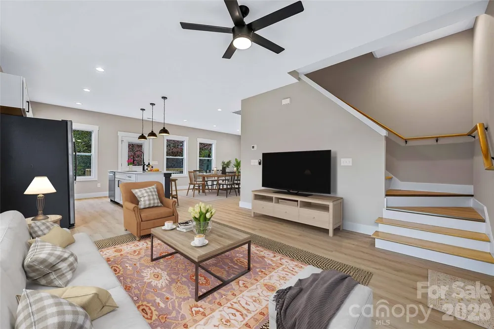 337 Garren Creek Road Fairview, NC 28730