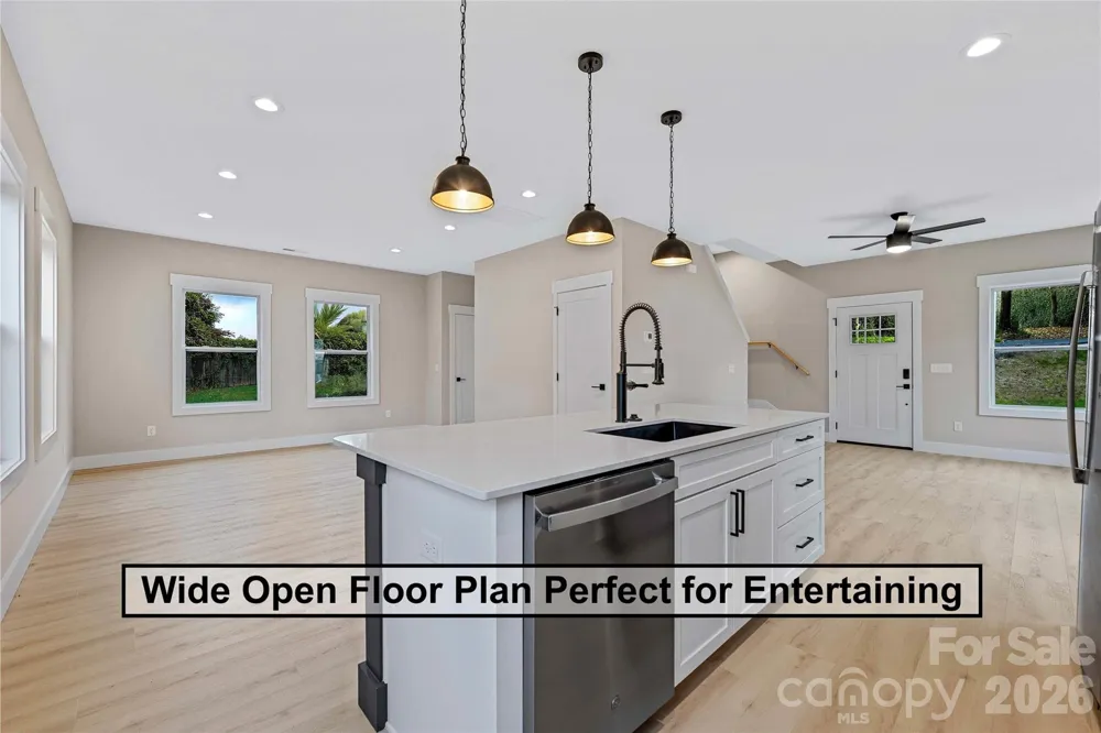 337 Garren Creek Road Fairview, NC 28730