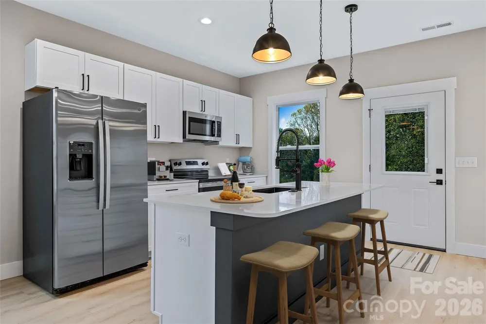 337 Garren Creek Road Fairview, NC 28730