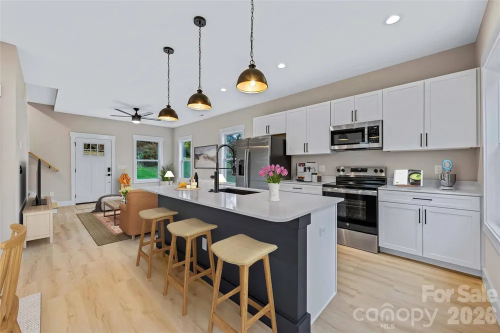 337 Garren Creek Road Fairview, NC 28730