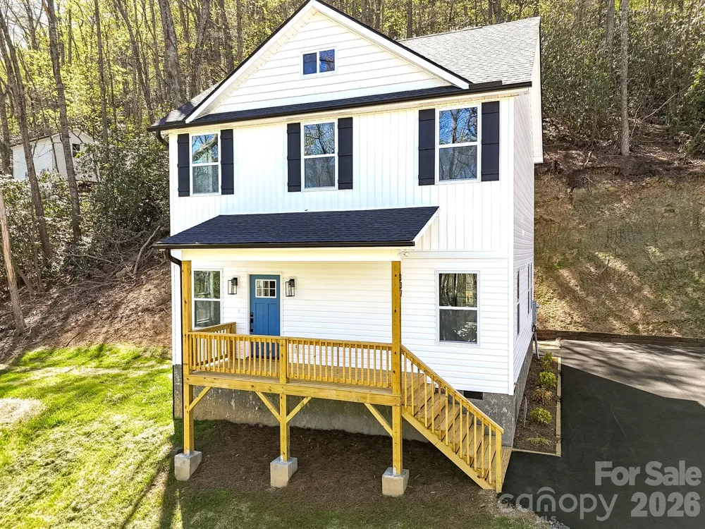 337 Garren Creek Road Fairview, NC 28730