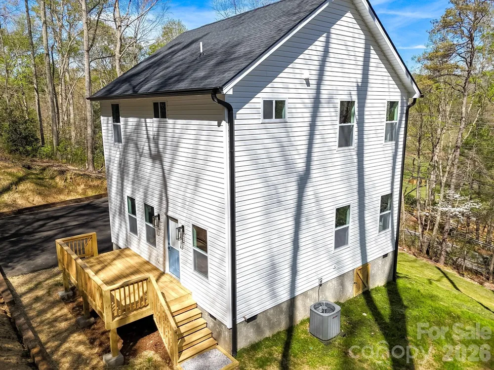 337 Garren Creek Road Fairview, NC 28730