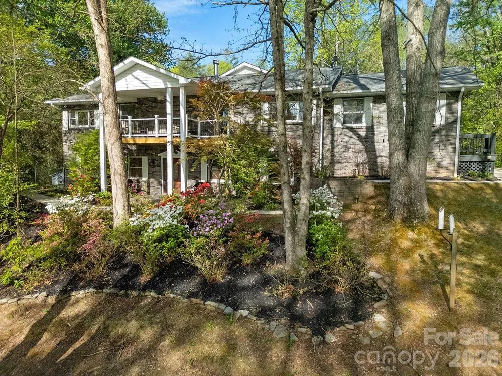 1388 King Road Pisgah Forest, NC 28768