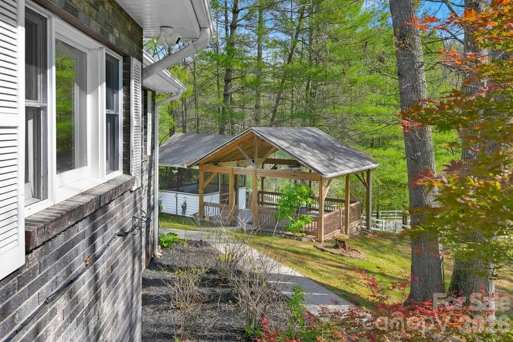 1388 King Road Pisgah Forest, NC 28768