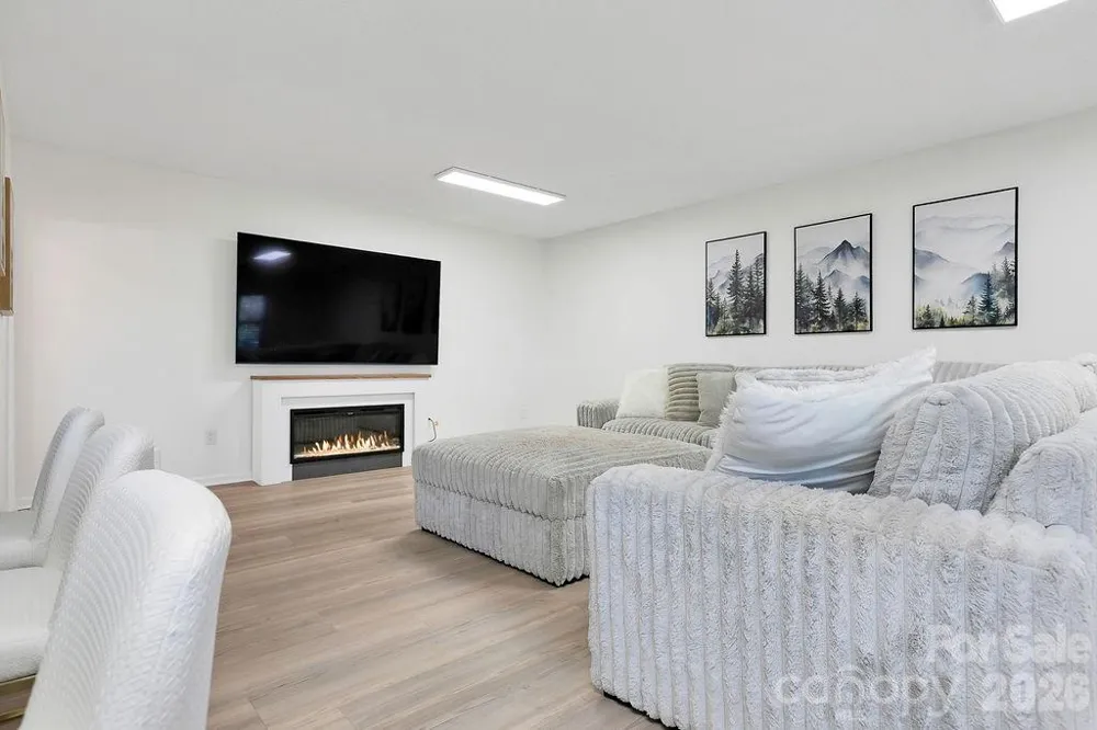 1388 King Road Pisgah Forest, NC 28768
