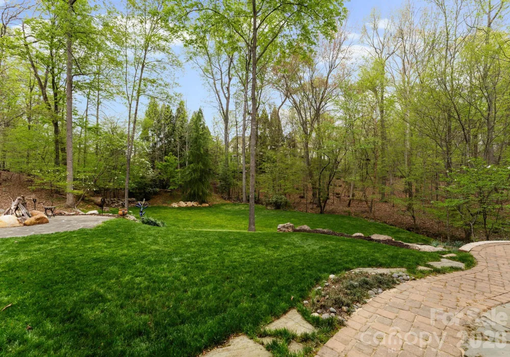 1514 Elmsford Lane Matthews, NC 28105