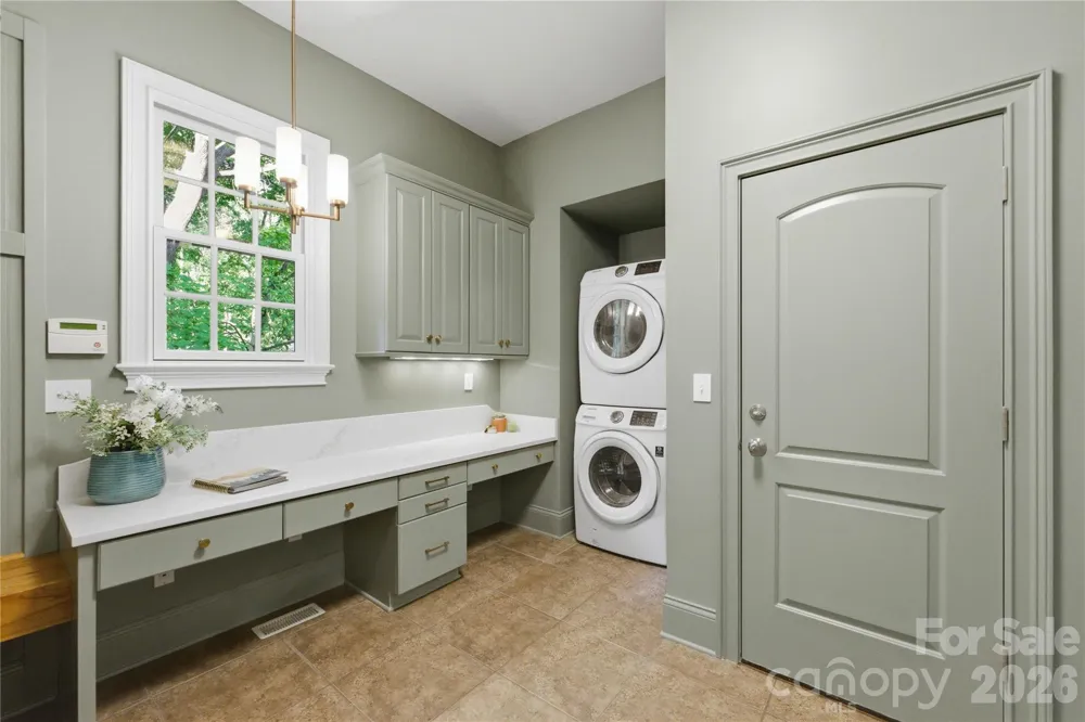 1514 Elmsford Lane Matthews, NC 28105