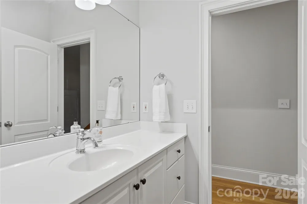 1514 Elmsford Lane Matthews, NC 28105