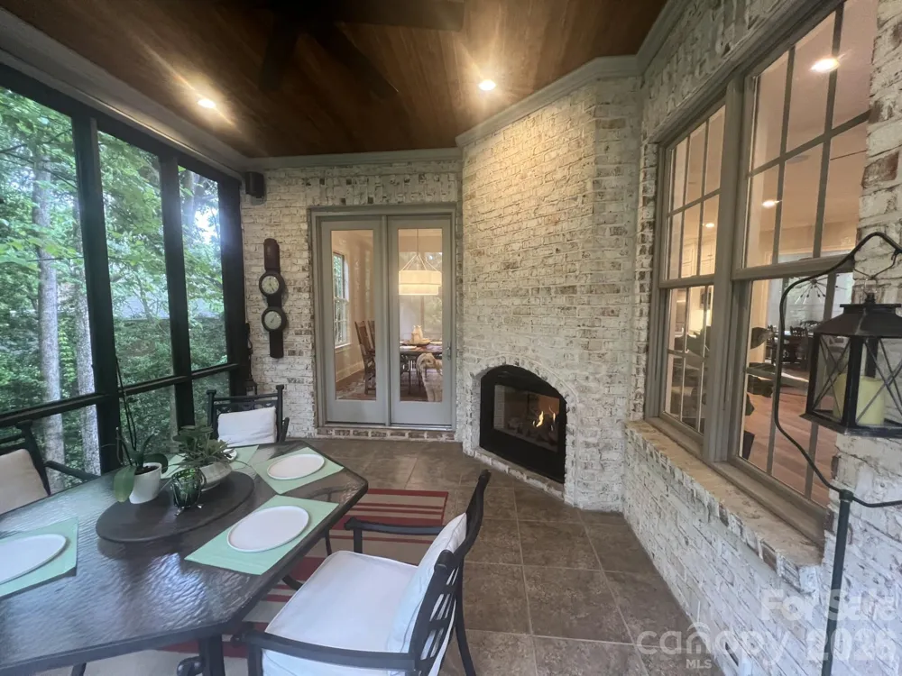 1514 Elmsford Lane Matthews, NC 28105
