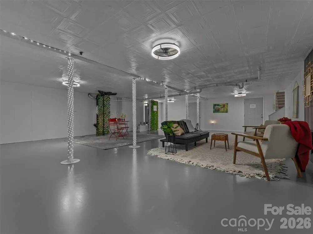1110 3rd Avenue W #multiple Hendersonville, NC 28739