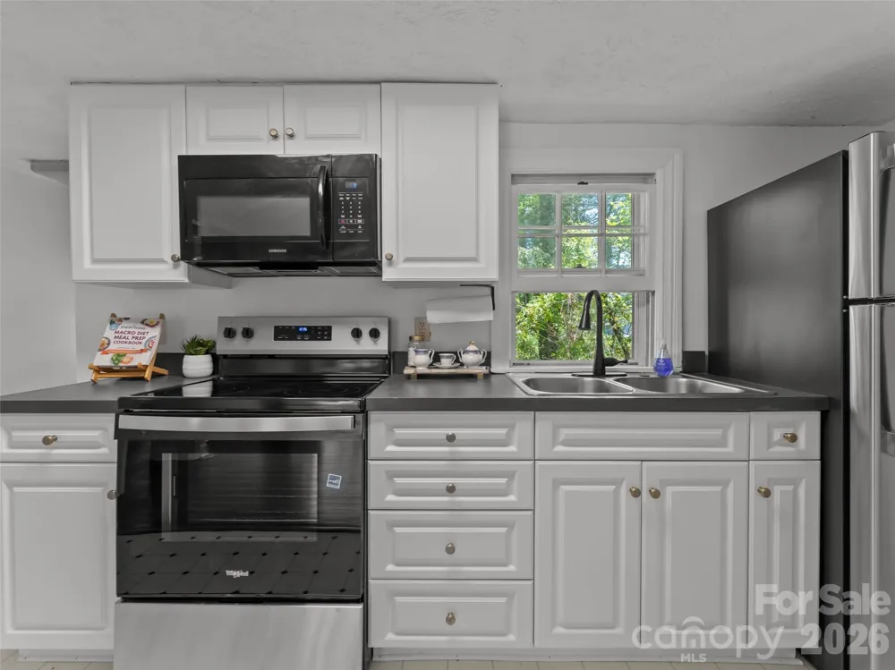 1110 3rd Avenue W #multiple Hendersonville, NC 28739