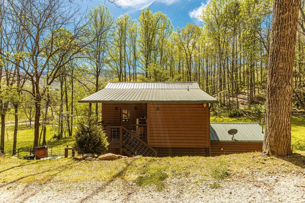 440 Huskey Road Bryson City, NC 28713