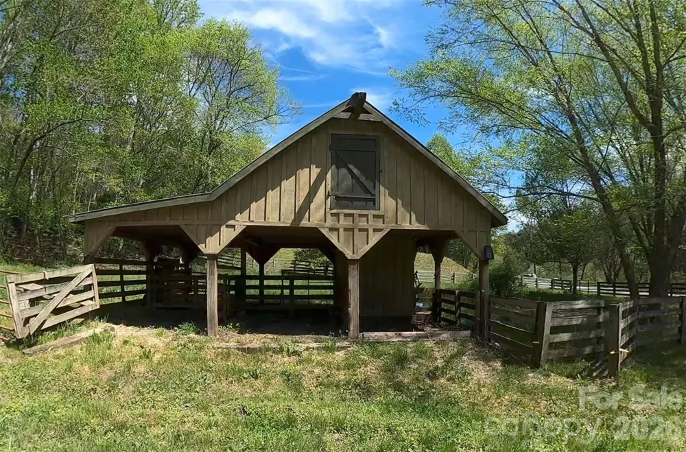 440 Huskey Road Bryson City, NC 28713