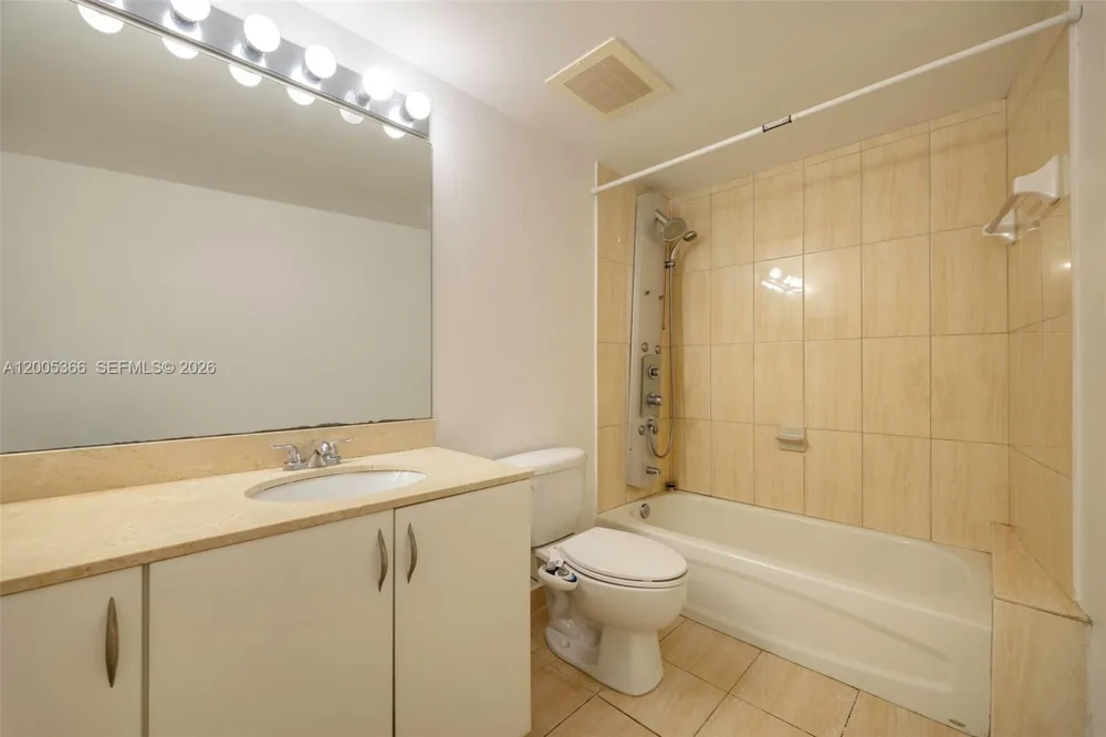 1750 Bayshore Dr #3801 Miami, FL 33132