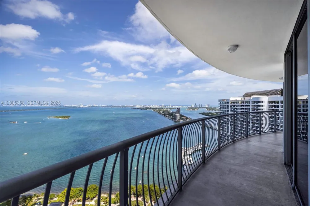 1750 Bayshore Dr #3801 Miami, FL 33132