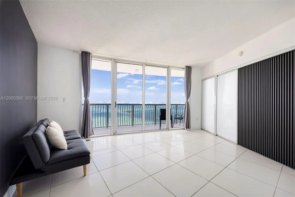 1750 Bayshore Dr #3801 Miami, FL 33132