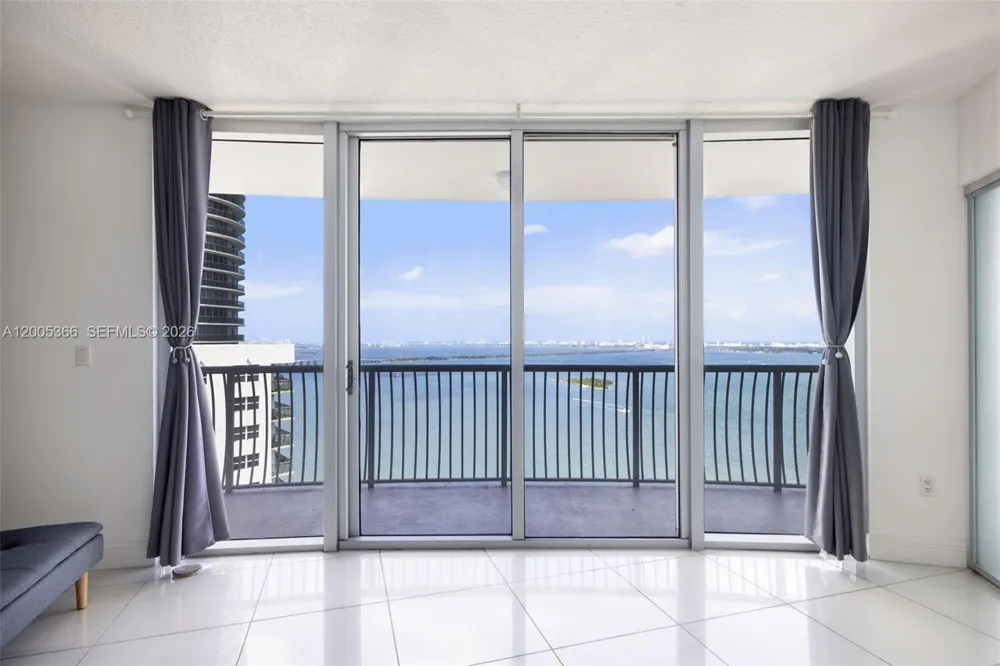 1750 Bayshore Dr #3801 Miami, FL 33132