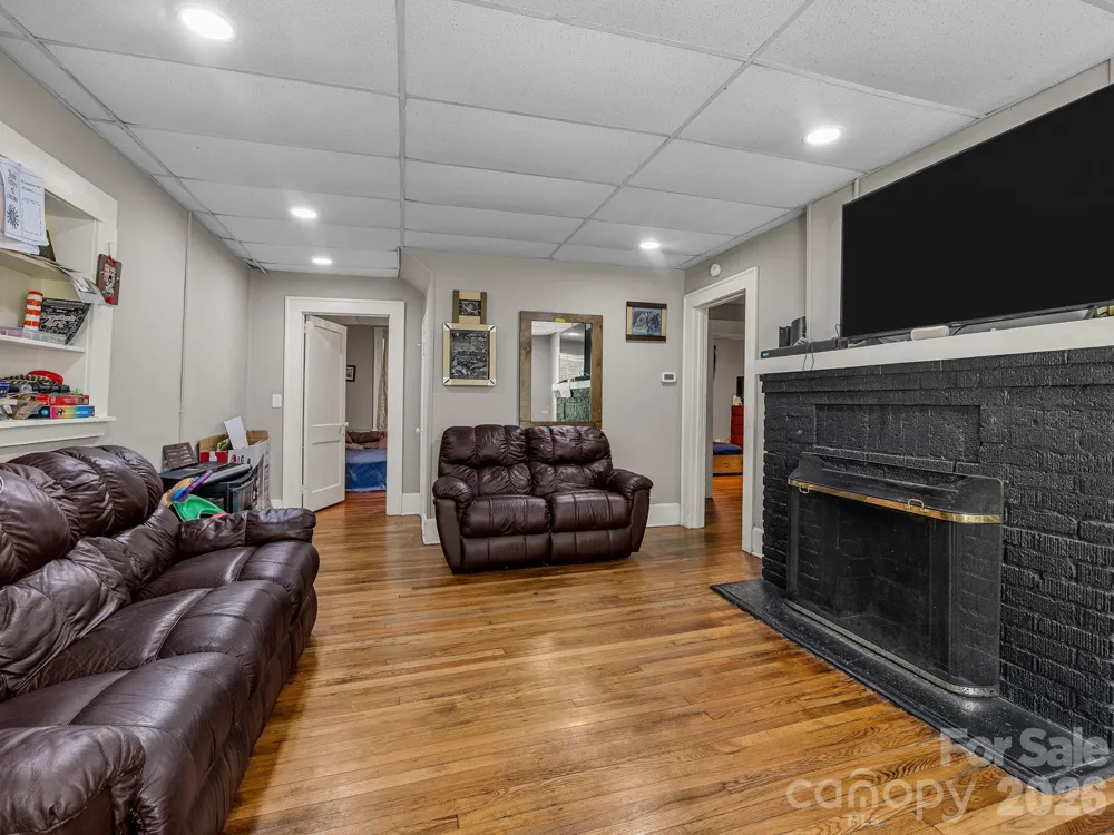 110 Grady Avenue Tryon, NC 28782