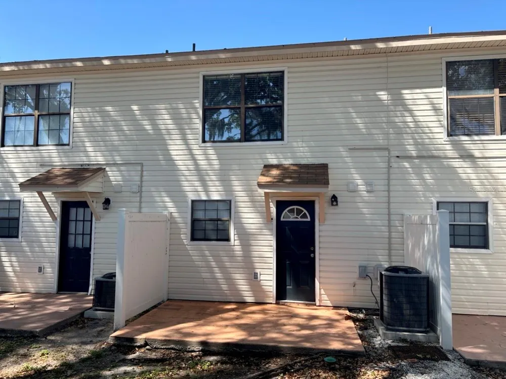 2302 MAKI ROAD #25 Plant City, FL 33563