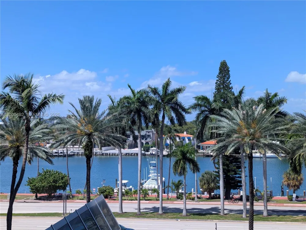 5161 Collins Ave #518 Miami Beach, FL 33140