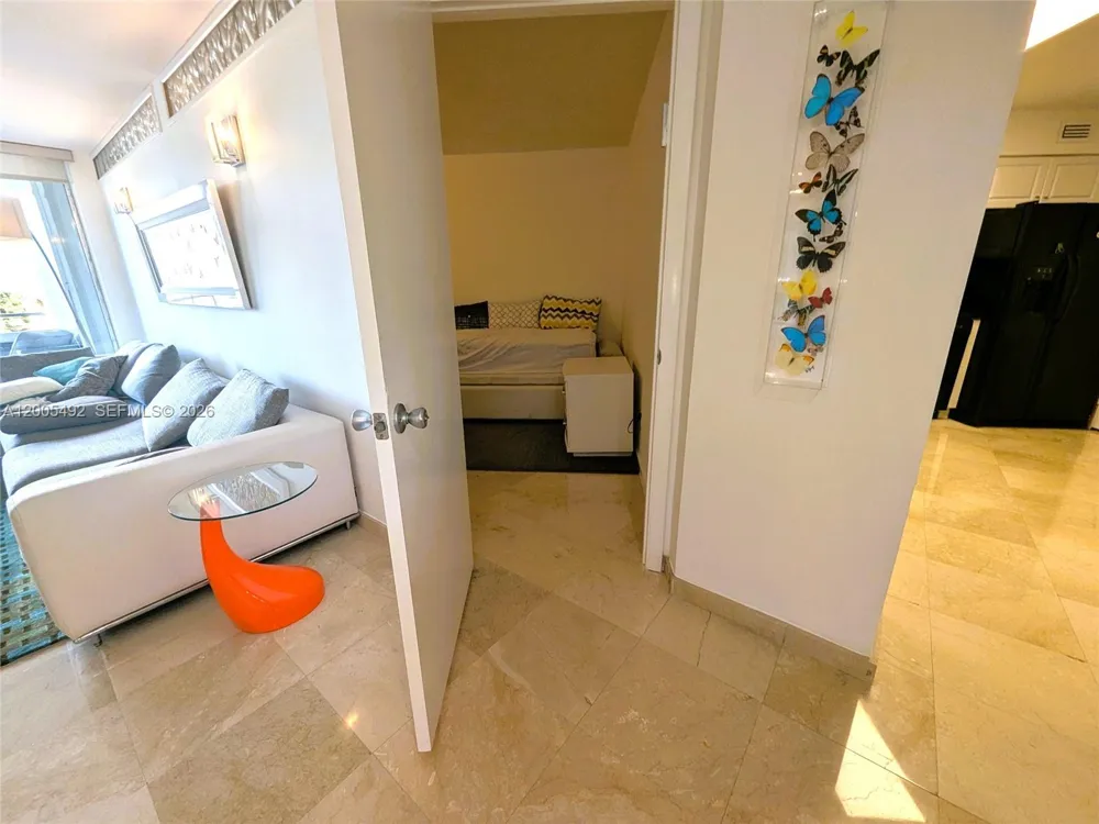 5161 Collins Ave #518 Miami Beach, FL 33140