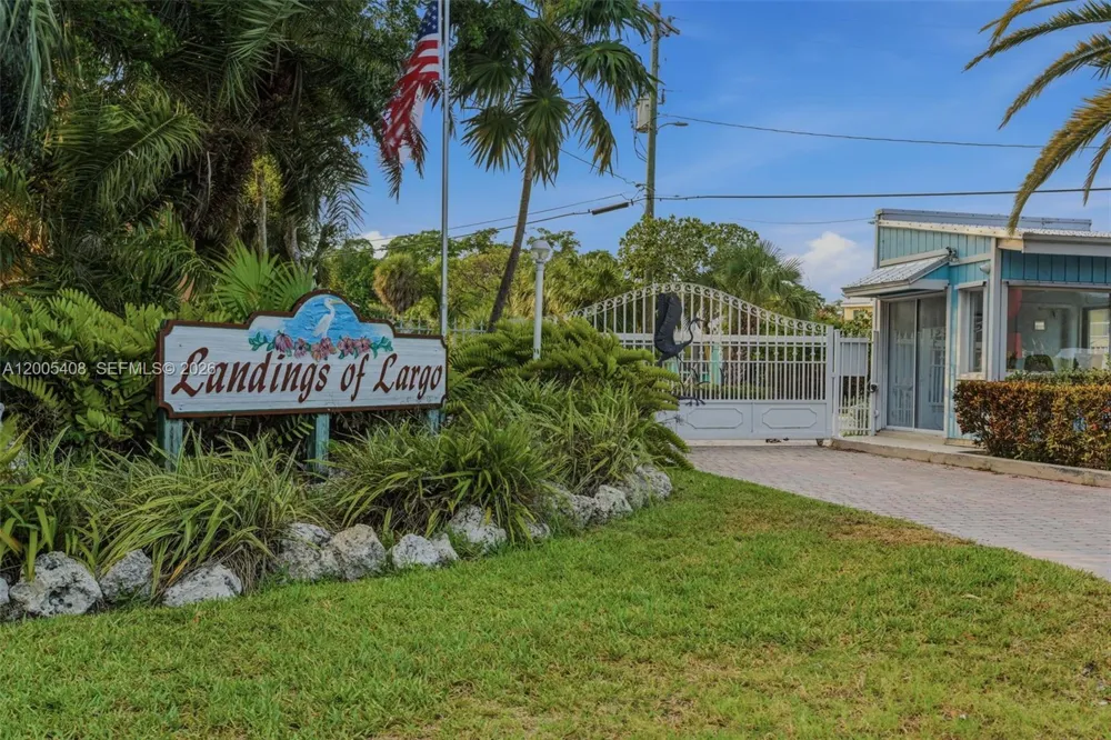 98282 Windward Ave #2 Key Largo, FL 33037