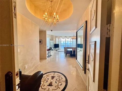 18101 Collins Ave #3901