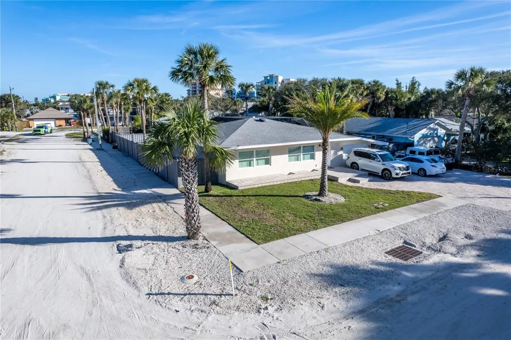 900 E 1ST AVENUE New Smyrna Beach, FL 32169