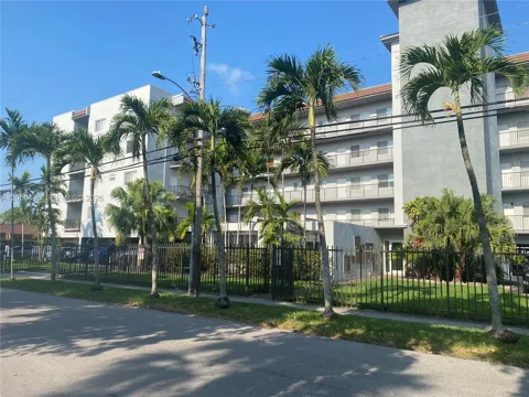 900 SW 84th Ave #415D