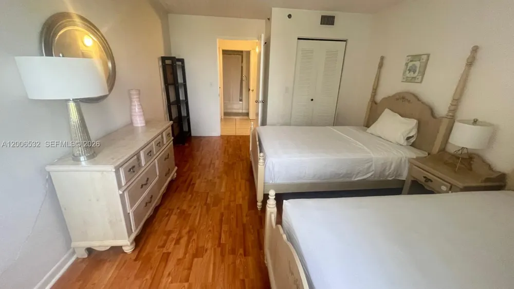 19999 E Country Club Dr #1303 Aventura, FL 33180