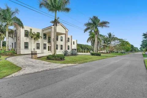 1430 NW 114th Ave #.