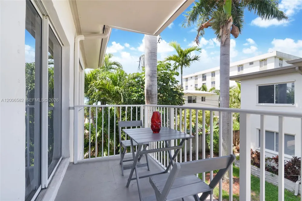 1142 99th St #24 Bay Harbor Islands, FL 33154