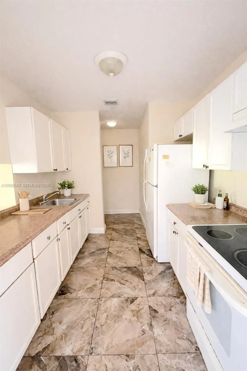 3896 NW 207 St #1 Miami Gardens, FL 33055