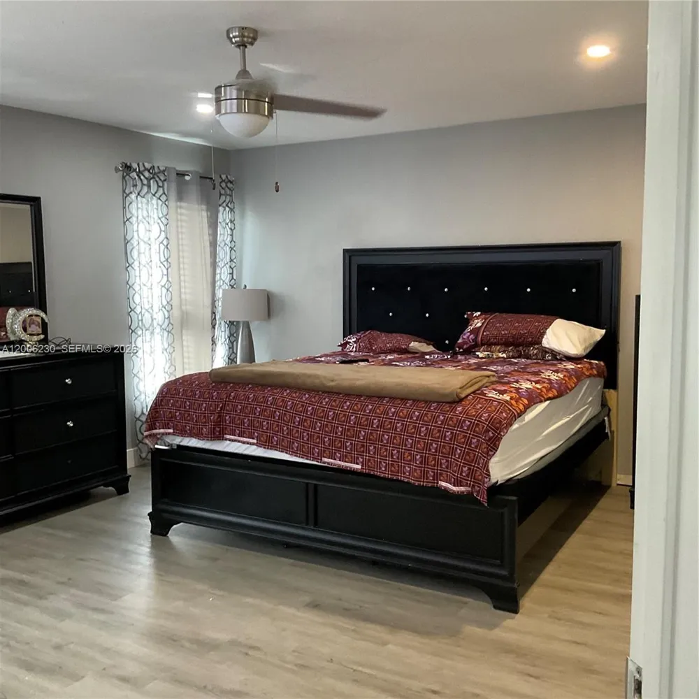 1903 Binnacle Kissimmee, FL 34744