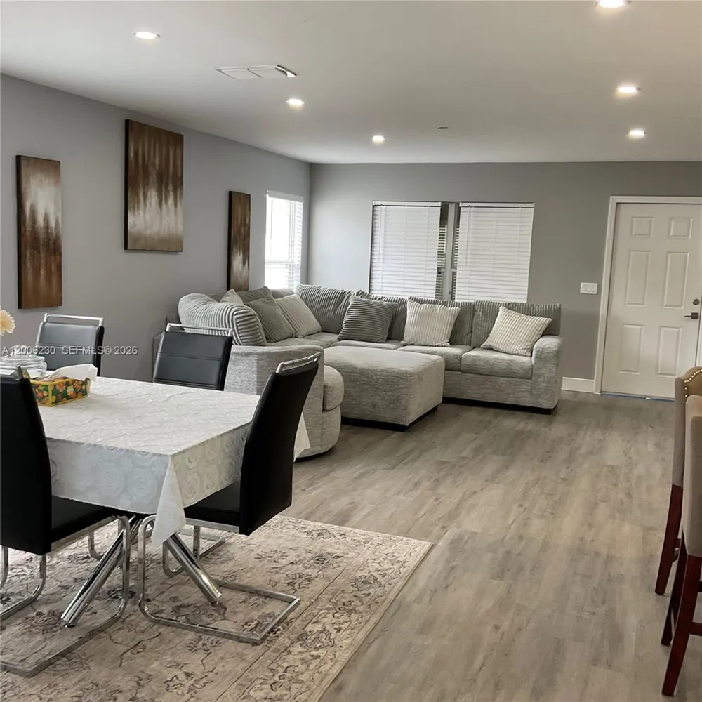 1903 Binnacle Kissimmee, FL 34744