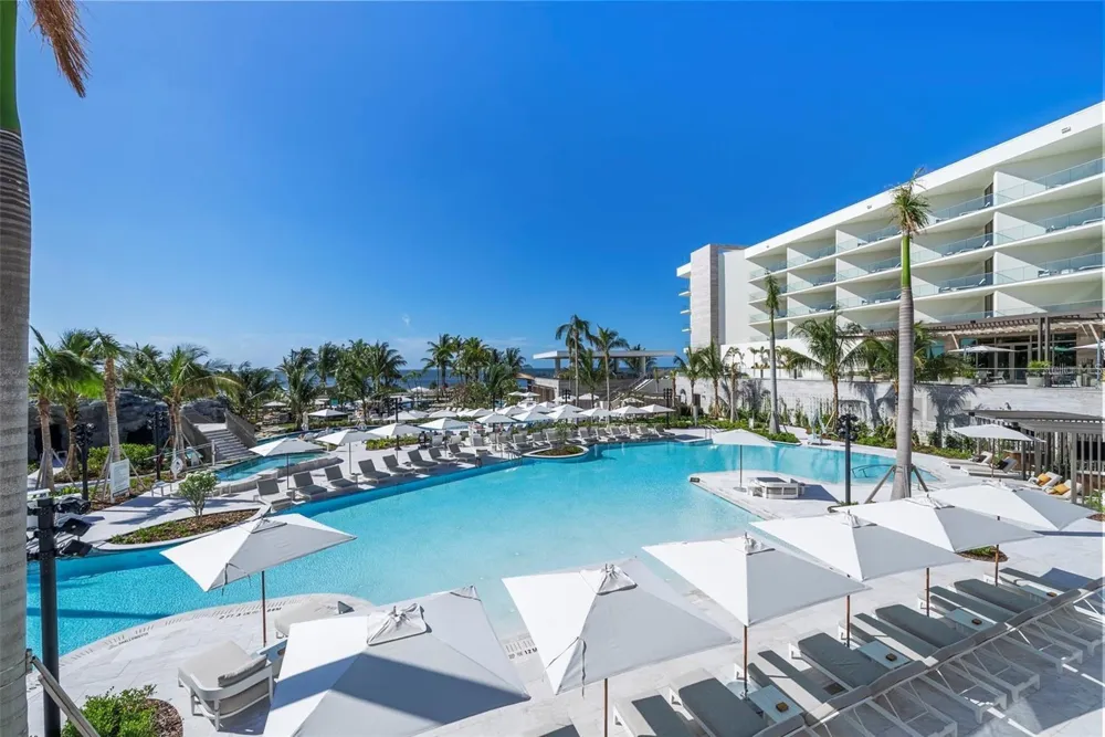 1591 GULF OF MEXICO DRIVE #515 Longboat Key, FL 34228
