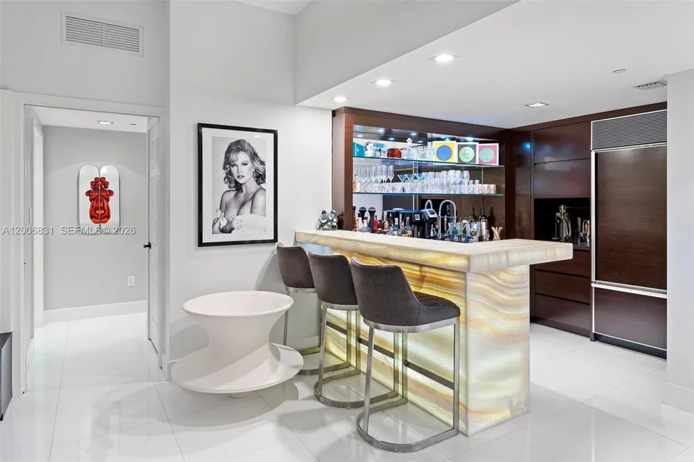 6801 Collins Ave #PH01/02 Miami Beach, FL 33141