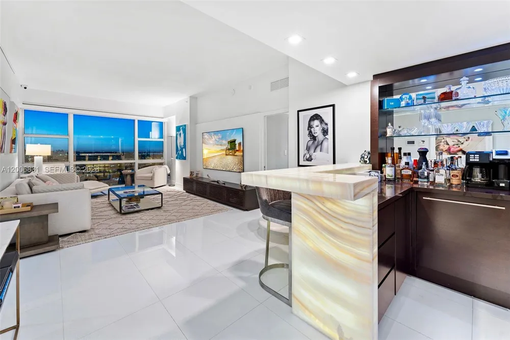 6801 Collins Ave #PH01/02 Miami Beach, FL 33141