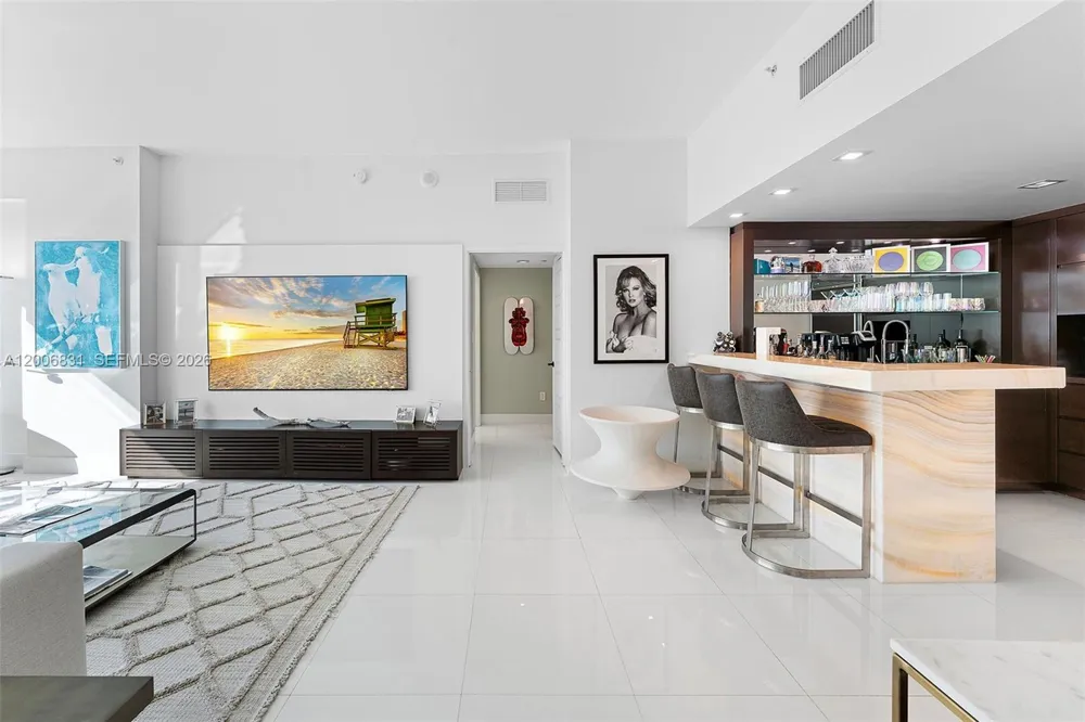 6801 Collins Ave #PH01/02 Miami Beach, FL 33141