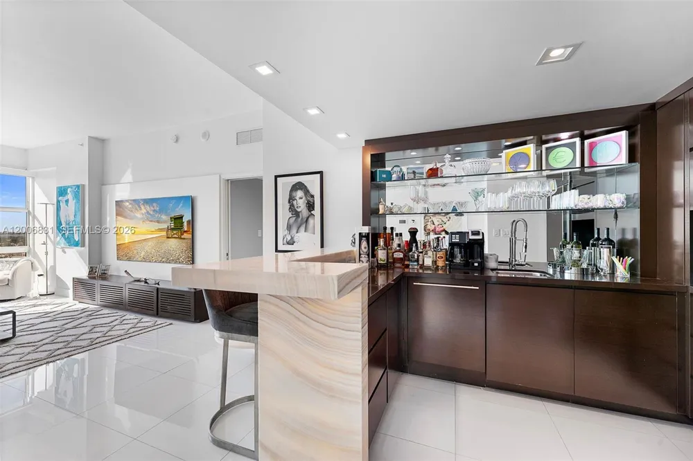 6801 Collins Ave #PH01/02 Miami Beach, FL 33141