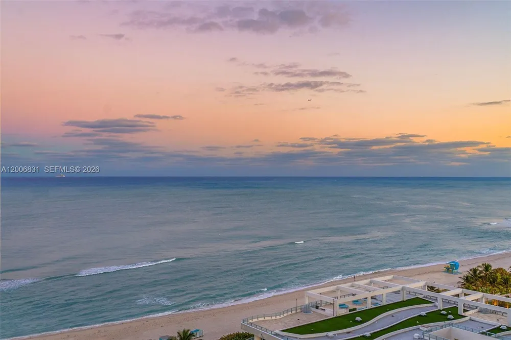 6801 Collins Ave #PH01/02 Miami Beach, FL 33141