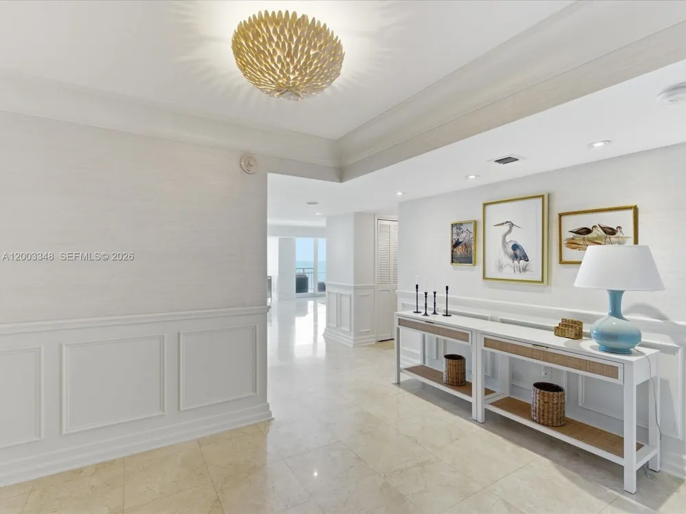 600 Grapetree Dr #10BN Key Biscayne, FL 33149