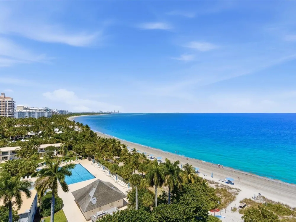 600 Grapetree Dr #10BN Key Biscayne, FL 33149