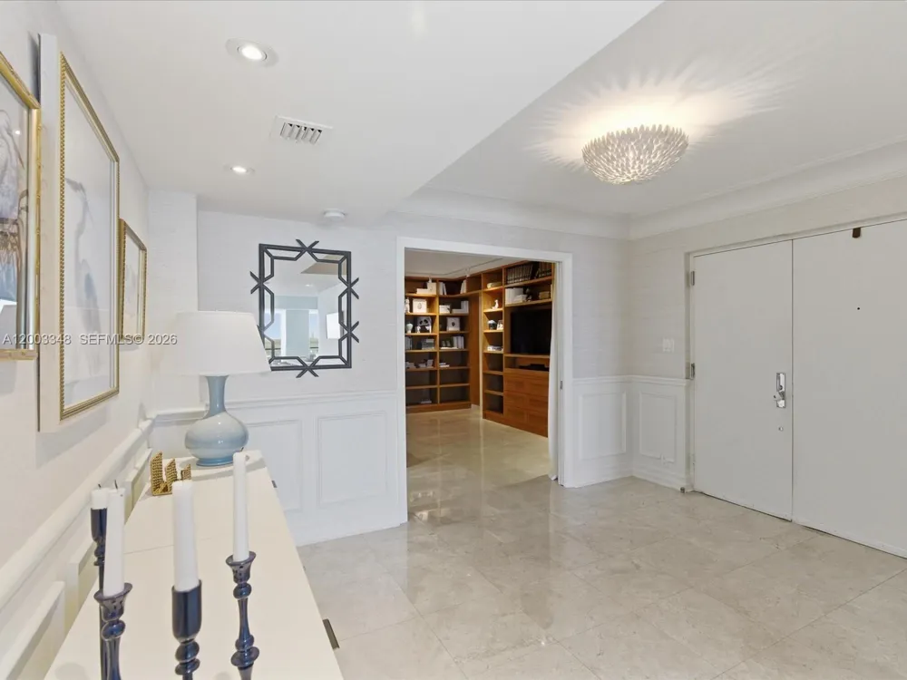 600 Grapetree Dr #10BN Key Biscayne, FL 33149