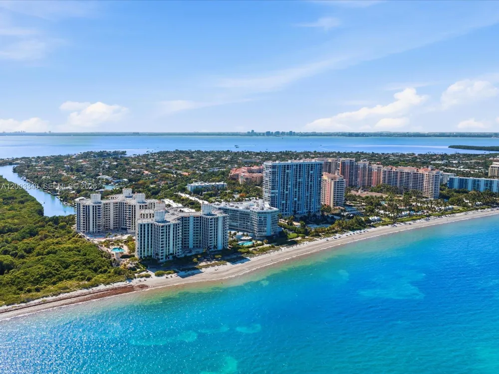 600 Grapetree Dr #10BN Key Biscayne, FL 33149